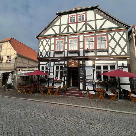 Hotel am Rathaus Adii Tangermünde Exterior foto